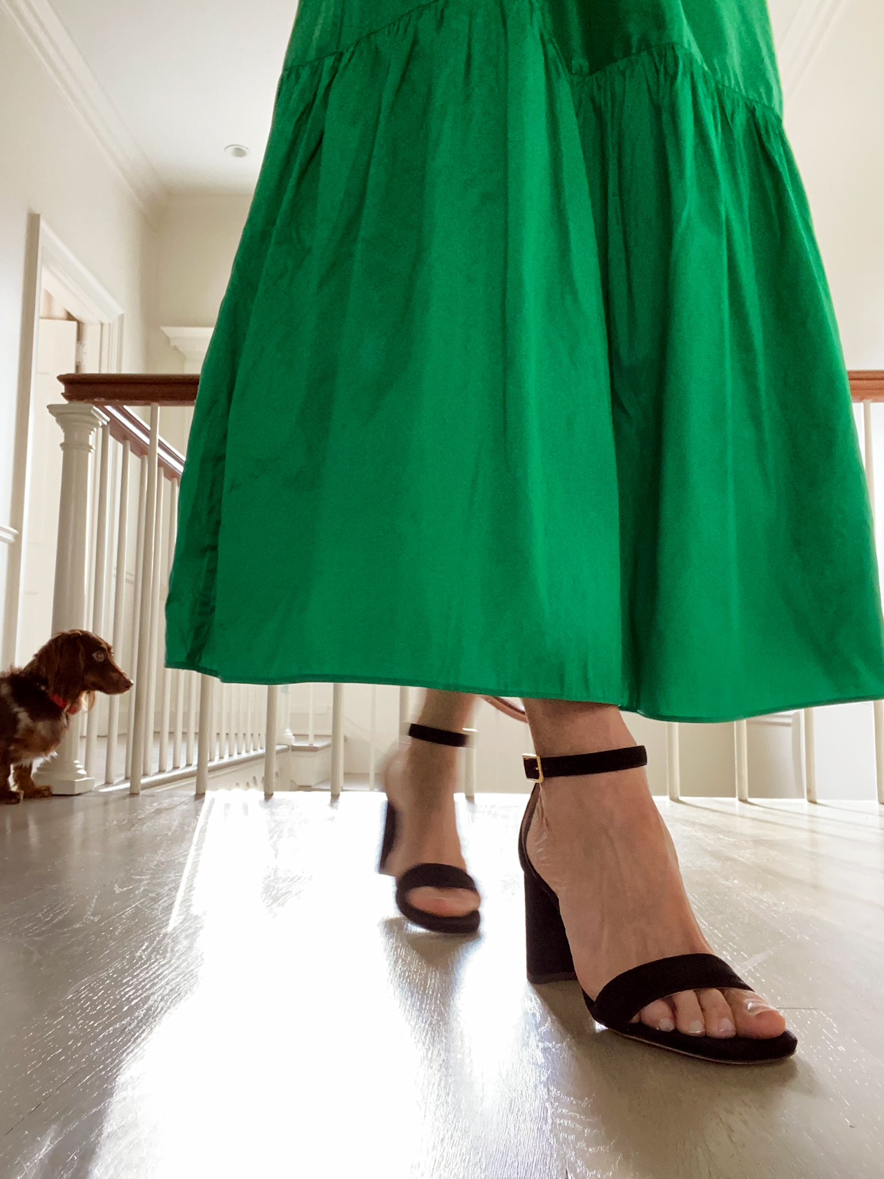 Casual Comfort Black Crepe Summer Skirt with Swirly Hem size 14